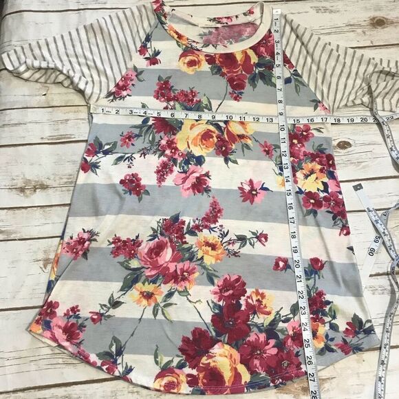 12 pm by Mon Ami Floral Stripes T-Shirt Size large - Picture 5 of 7